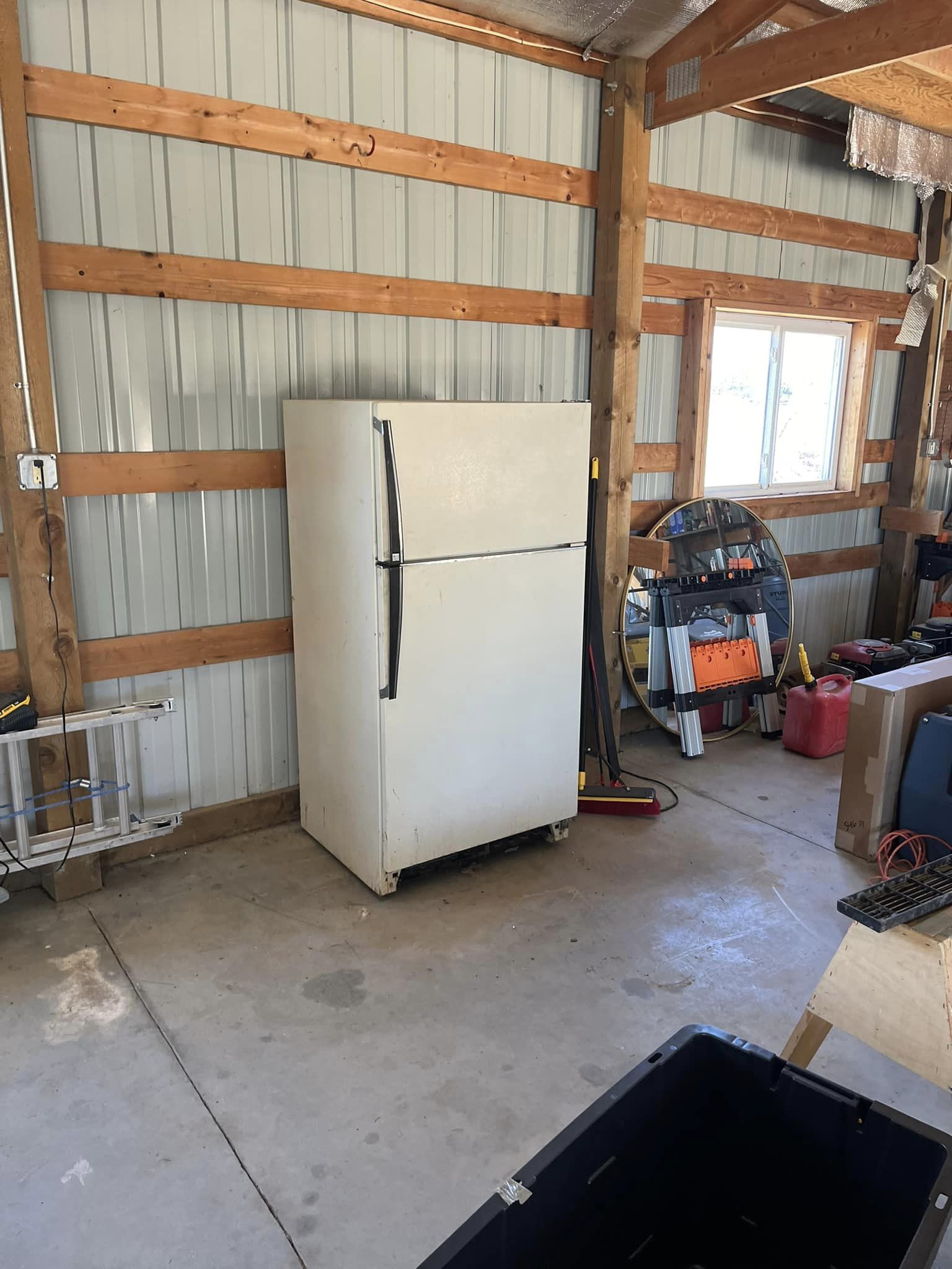 Refrigerator, appliance removal