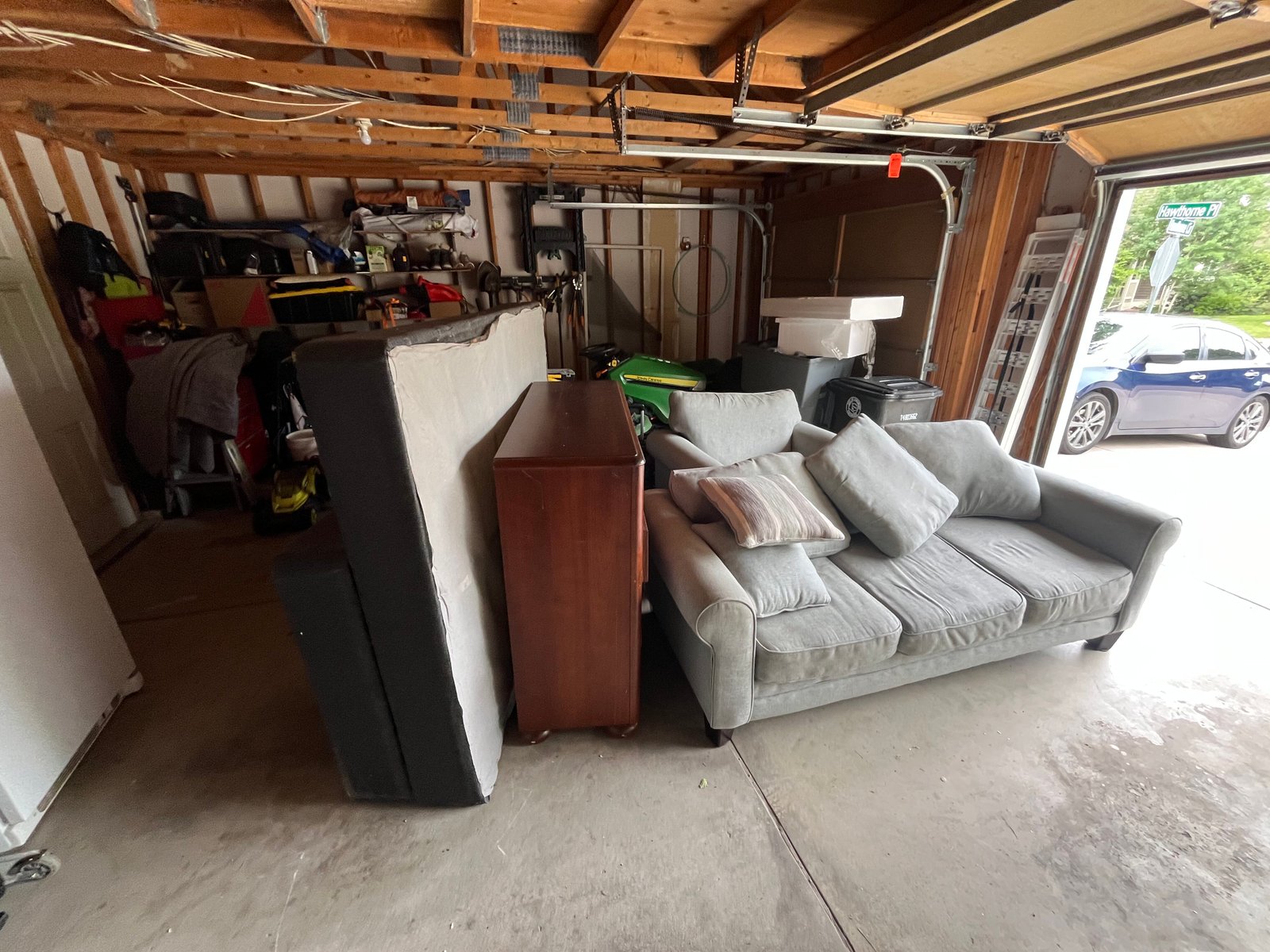 Junk hauler, lift trailer